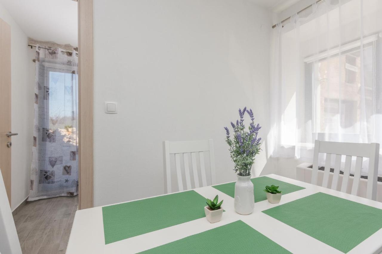 Apartmani Mustaca Dvori بريفلاكا المظهر الخارجي الصورة