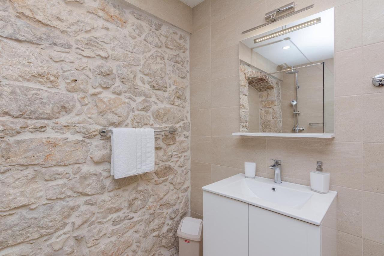 Apartmani Mustaca Dvori بريفلاكا المظهر الخارجي الصورة