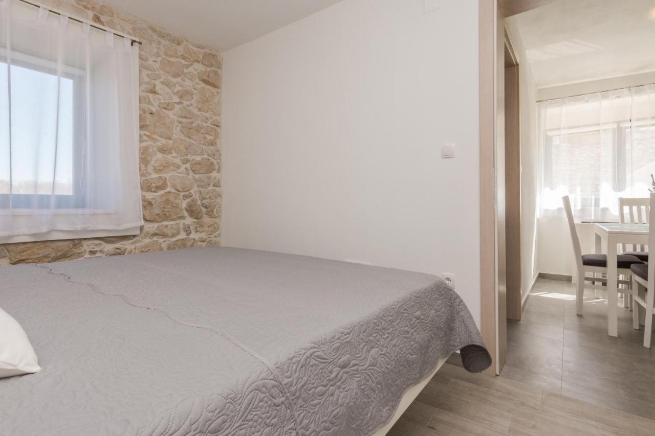 Apartmani Mustaca Dvori بريفلاكا المظهر الخارجي الصورة